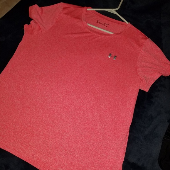Under Armour Tops - Womens XL Tshirt